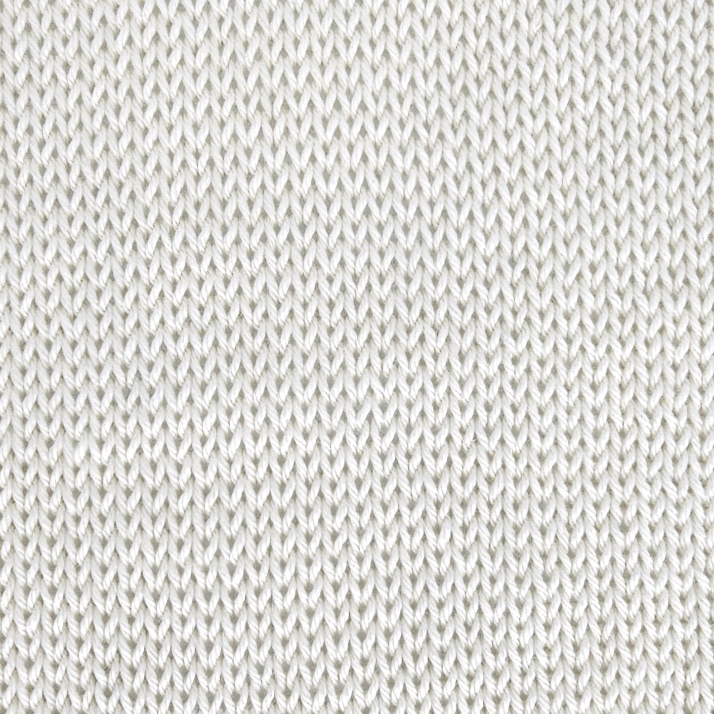 8 ply 70% Australian Merino/20% Nylon/10% Silk