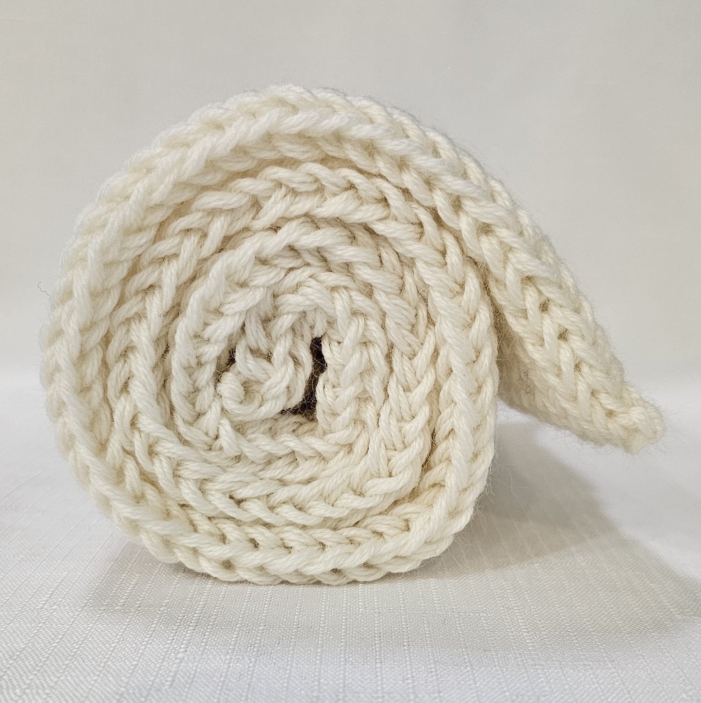 4 ply Australian Merino wool double knitted yarn blank tube 100g